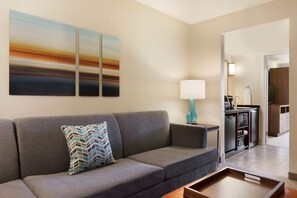 Premium bedding, in-room safe, desk, blackout curtains