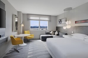 Premium bedding, pillow-top beds, in-room safe, desk - Hyatt Regency Los Angeles International Airport (Los Angeles)