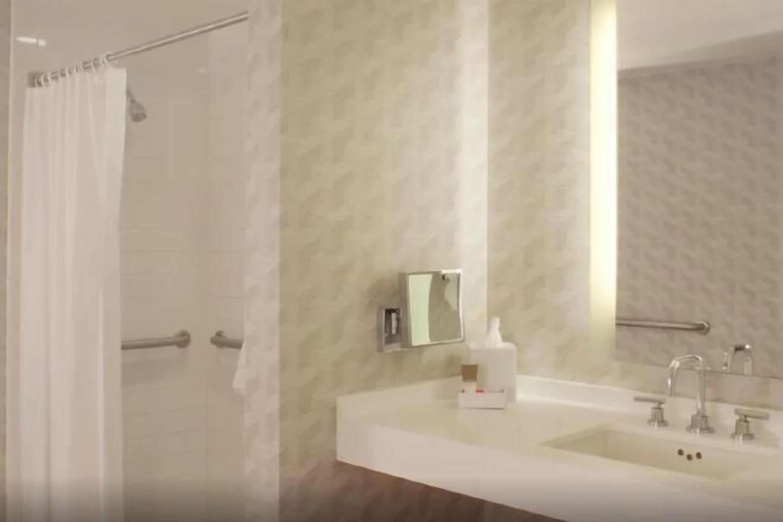 Regadera tipo lluvia, amenidades de baño gratuitas, secadora de cabello 