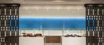 Hyatt Regency Los Angeles International Airport