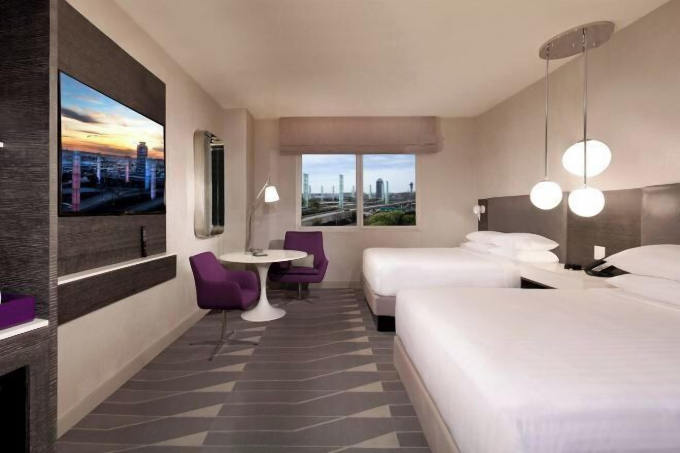 Ropa de cama de alta calidad y camas con pillow-top 