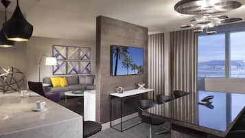 Premium bedding, pillowtop beds, in-room safe, desk