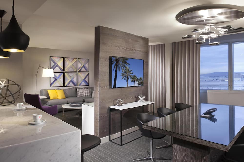 Hyatt Regency Los Angeles International Airport