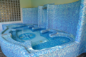 Bañera de hidromasaje exterior