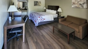 Superior Room, 1 King Bed, Non Smoking | Desk, laptop workspace, blackout drapes, iron/ironing board