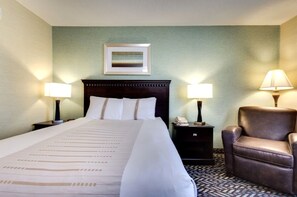 In-room safe, desk, iron/ironing board, free WiFi