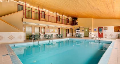 Fireside Inn & Suites
