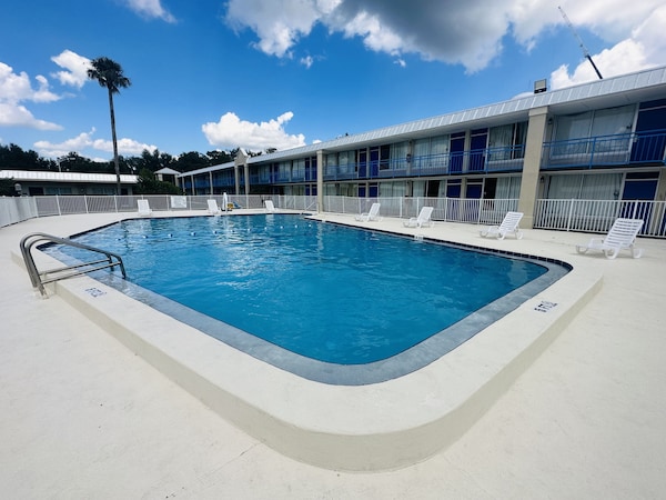 Rodeway Inn Silver Springs - Ocala East - Ocala, FL