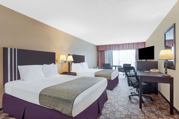 Kamar Standar, 2 Tempat Tidur Queen | Tirai kedap cahaya dan setrika/meja setrika