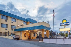 Unclassified image, 5 of 5, button - Days Inn by Wyndham Bellingham (Bellingham)
