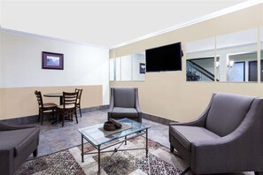 Unclassified image, 2 of 5, button - Days Inn by Wyndham Bellingham (Bellingham)