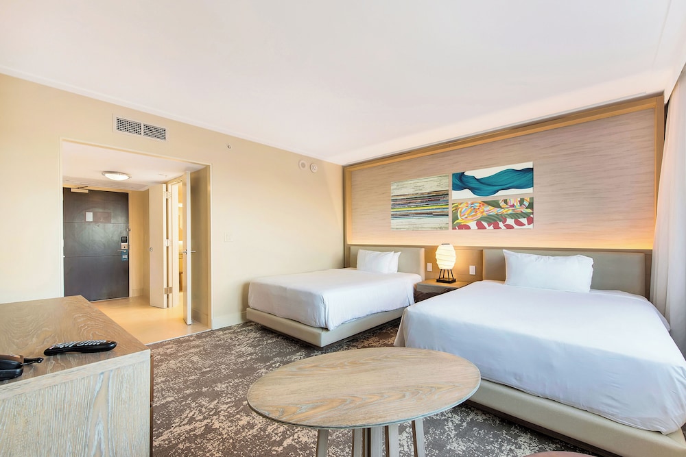 Eden Roc Miami Beach by null