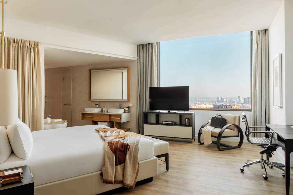 Ropa de cama de alta calidad y minibar