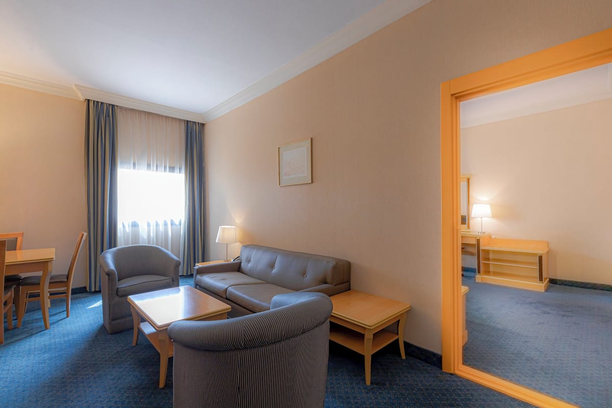 1 bedroom, minibar, in-room safe, iron/ironing board