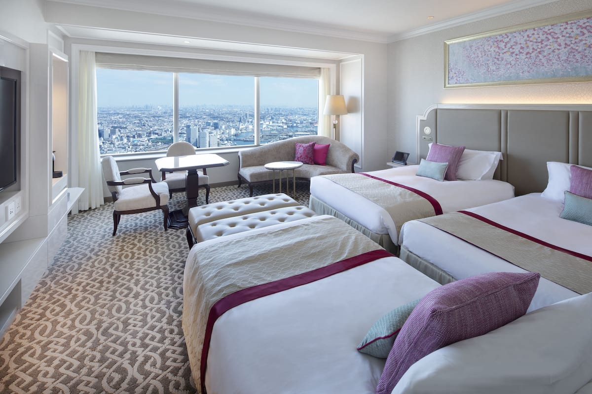1 bedroom, in-room safe, desk, blackout curtains