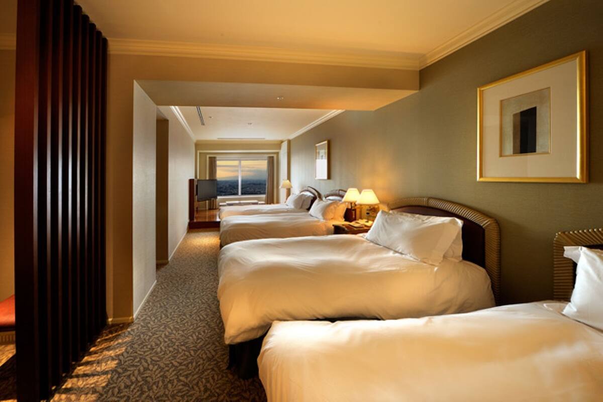 [Check in 4PM/Check out 10AM] Regular Floor Family Room, Non Smoking | In-room safe, desk, blackout curtains, soundproofing