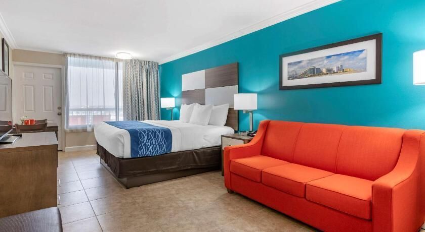 Egyptian cotton sheets, premium bedding, pillow-top beds, desk