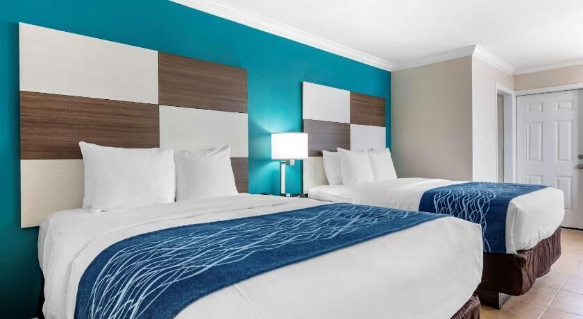 Egyptian cotton sheets, premium bedding, pillow-top beds, desk