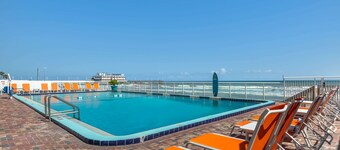 Comfort Inn & Suites Daytona Beach Oceanfront