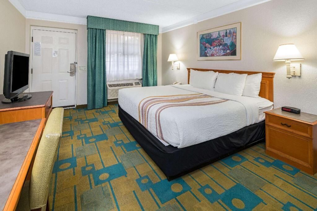 Ropa de cama de alta calidad y escritorio 
