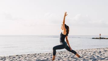 Private beach nearby, white sand, free beach shuttle, beach cabanas