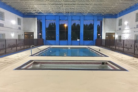 Una piscina techada
