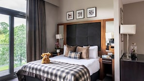 Executive Double Room | Premium bedding, in-room safe, individually decorated