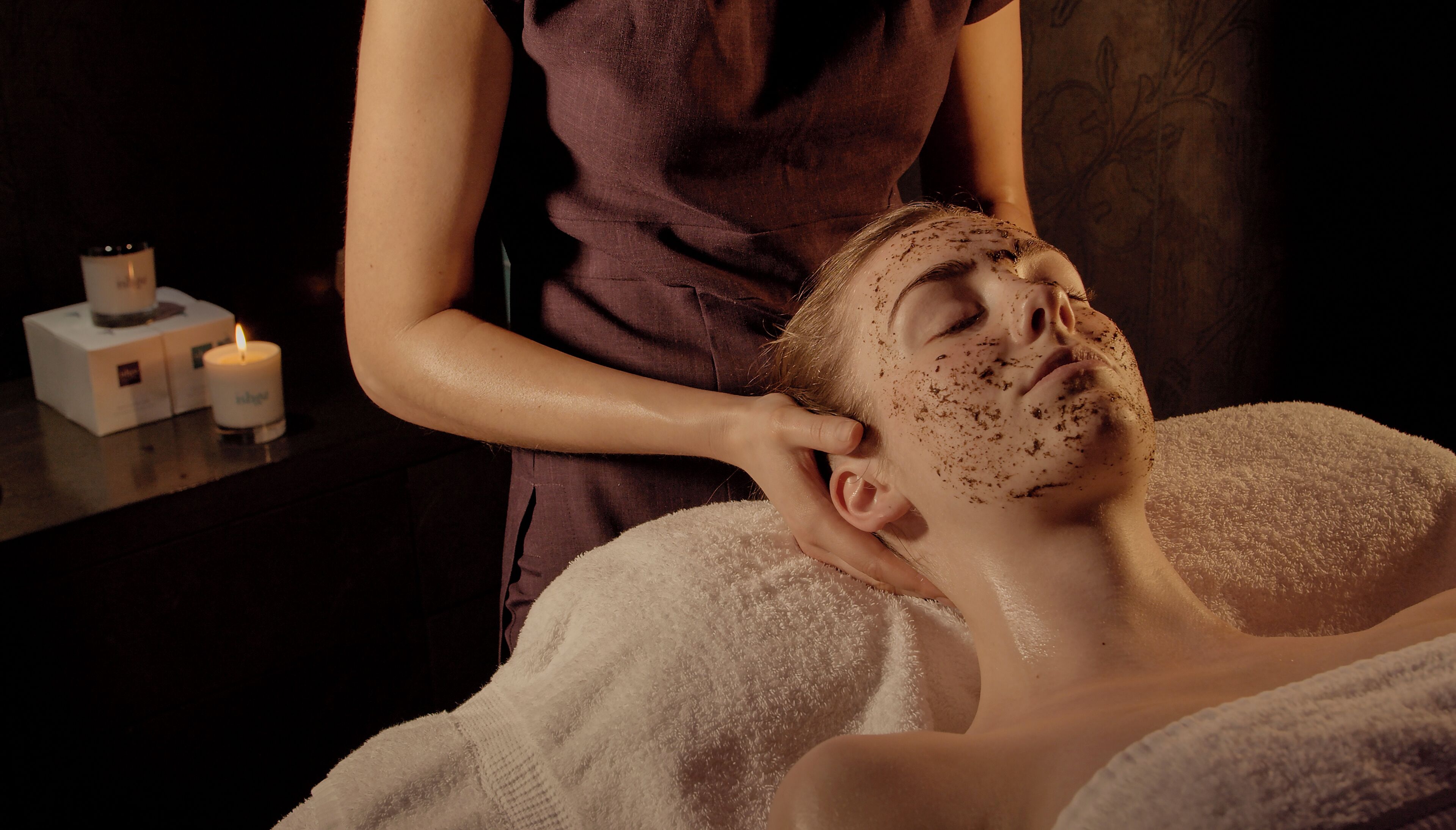 Sauna, hot tub, Turkish bath/hammam, body treatments, hydrotherapy