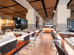 Lunch and dinner served, Italian cuisine