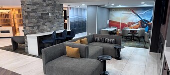 La Quinta Inn & Suites by Wyndham Miamisburg Dayton South