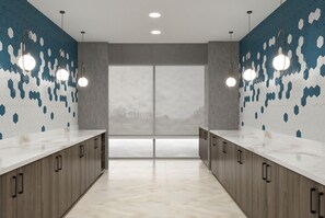 Free daily on-the-go breakfast  - La Quinta Inn & Suites by Wyndham Miamisburg Dayton South (Miamisburg)