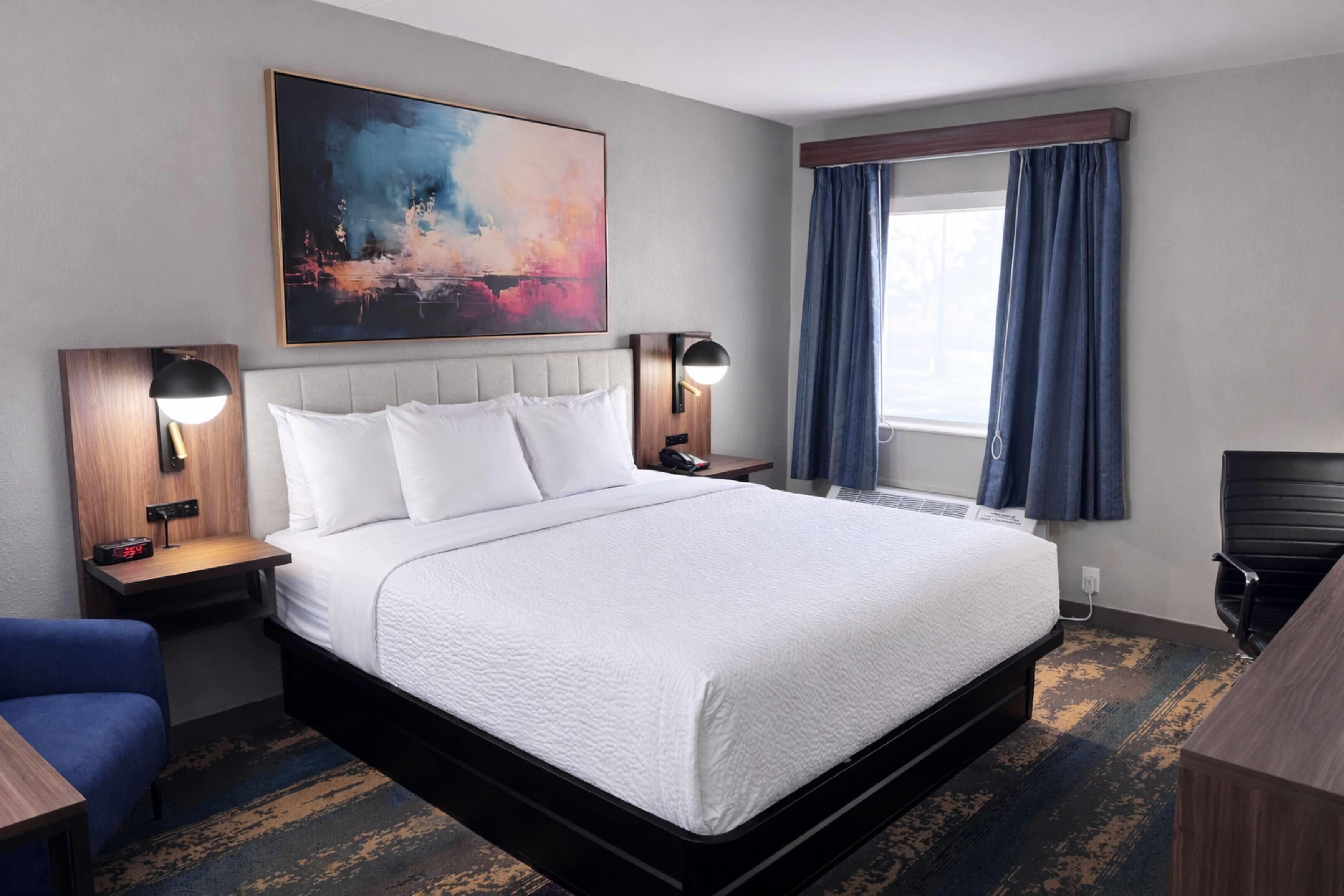 埃及棉床单、高档床上用品、加厚床垫、办公桌