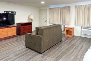 Suite, Multiple Beds, Non Smoking | Desk, iron/ironing board, free WiFi, bed sheets