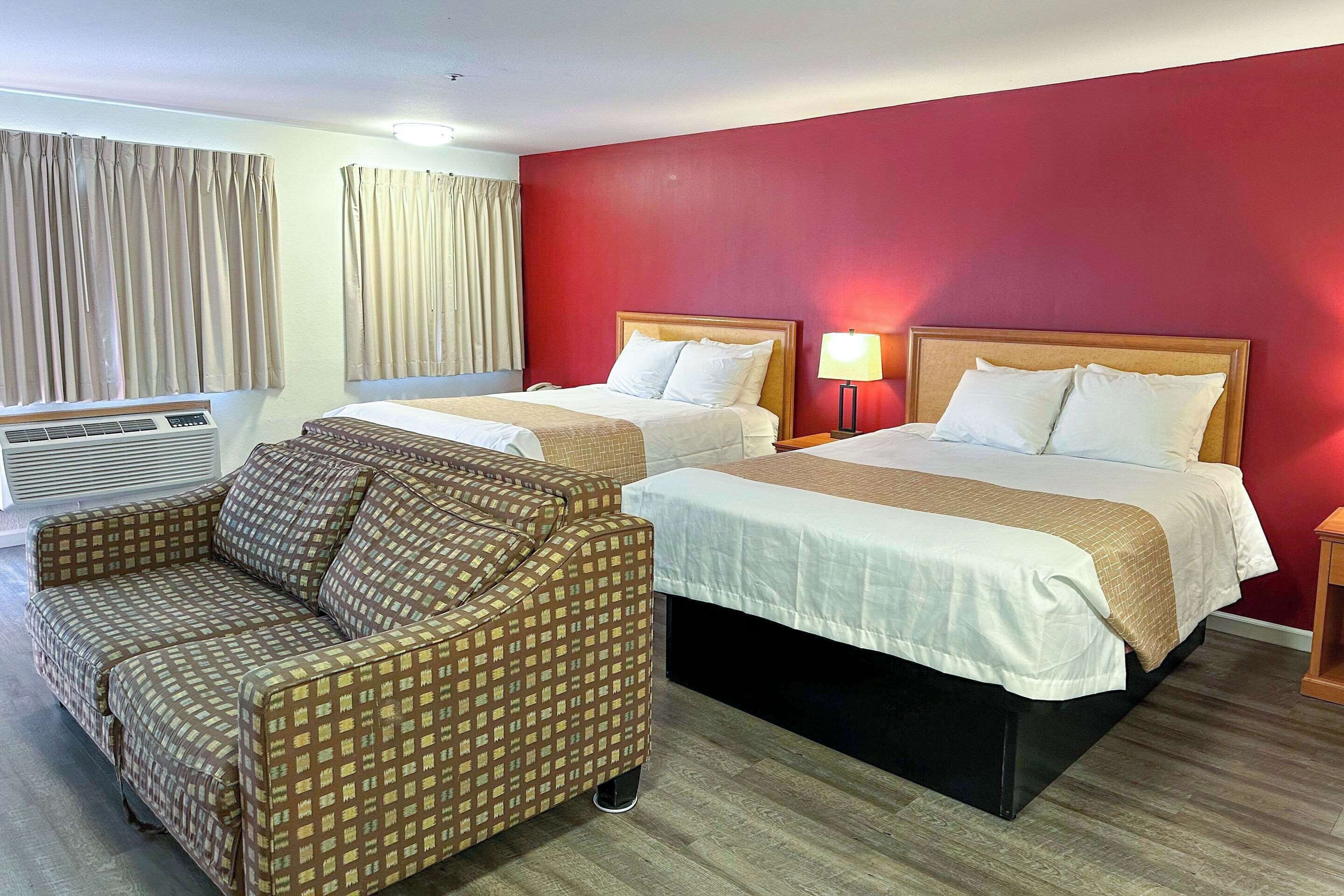 Suite, Multiple Beds, Non Smoking