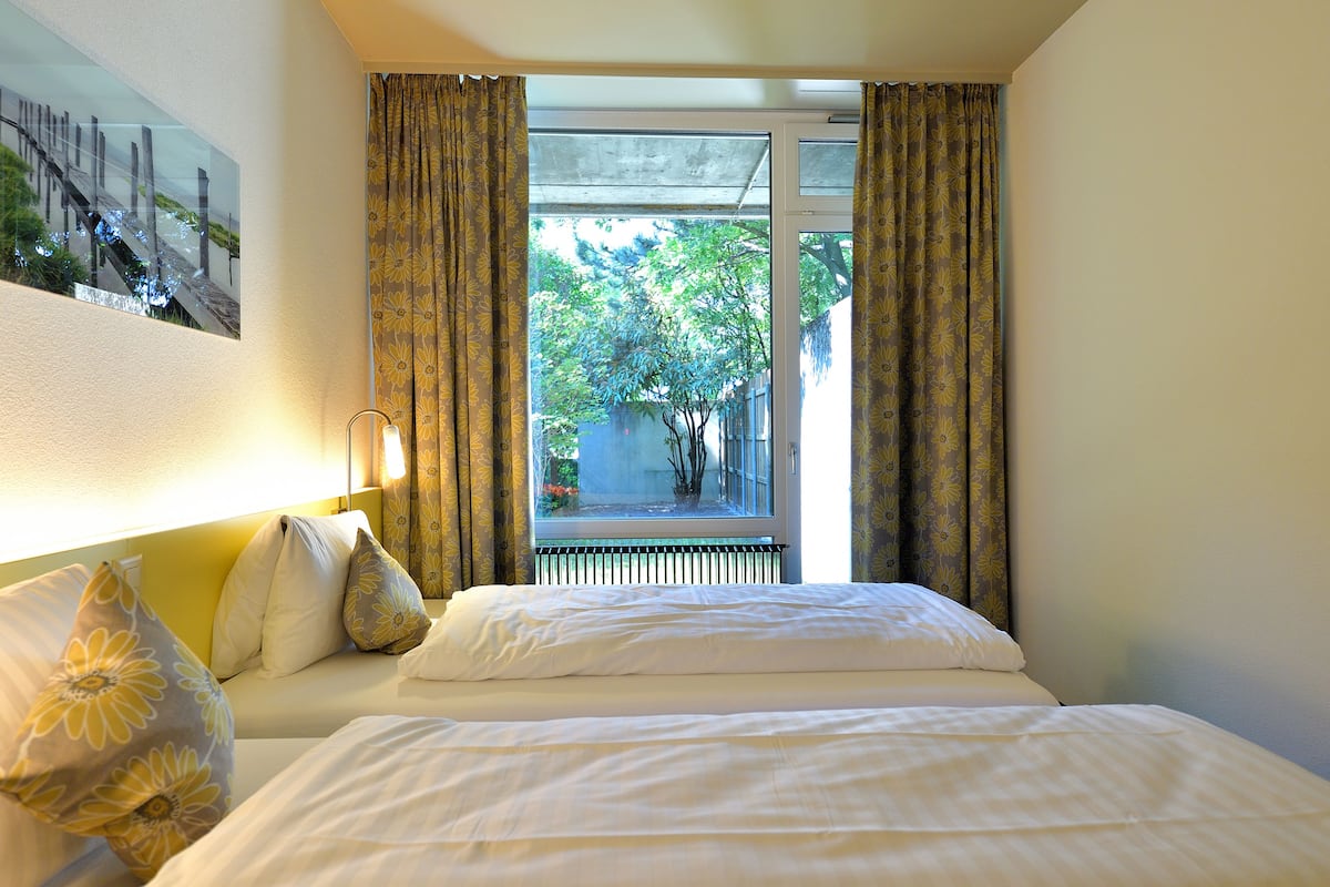 premium bedding, in-room safe, desk, blackout curtains