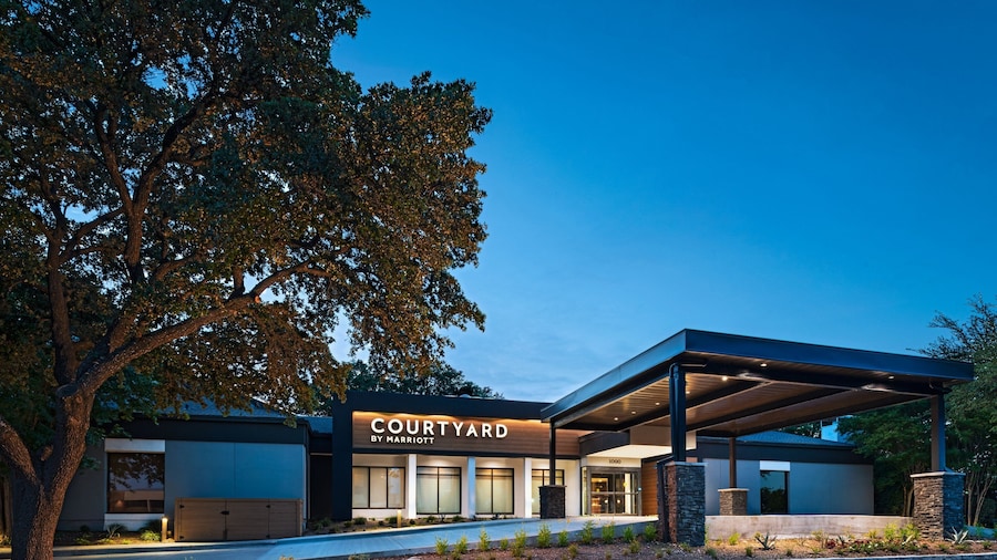 Courtyard by Marriott Dallas Richardson at Spring Valley
