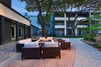 Courtyard by Marriott Dallas Richardson at Spring Valley