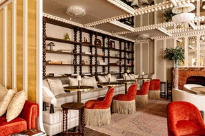 Lounge - Chateau des Fleurs Hotel & Spa Paris (Paris)