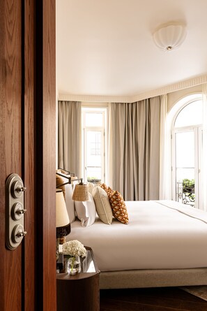 Premium bedding, minibar, in-room safe, blackout drapes