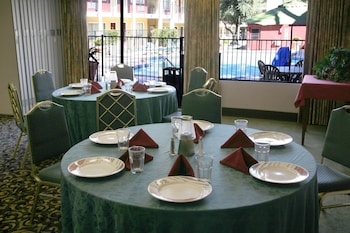 Breakfast, lunch and dinner served at Mardi Gras Hotel & Casino