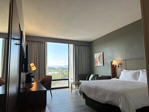 Habitación Premium, 1 cama de matrimonio grande, vistas a la montaña | Ropa de cama de alta calidad y colchones con acolchado adicional