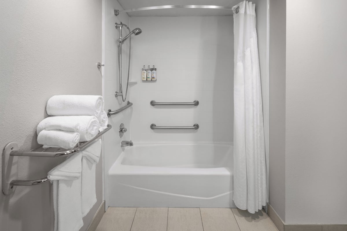 Room, 2 Queen Beds, Accessible Bathtub (Accessible Tub) | 1 bedroom, premium bedding, pillow-top beds, in-room safe