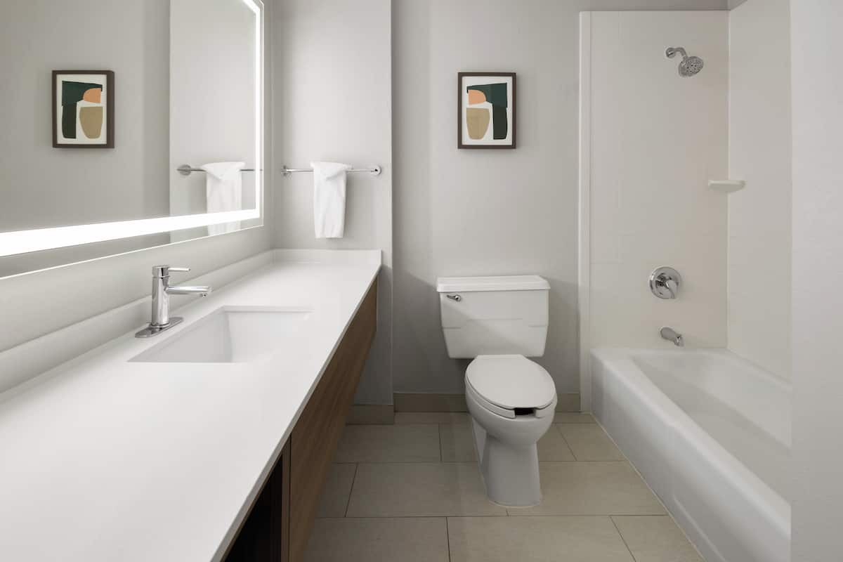 1 bedroom, premium bedding, pillow-top beds, in-room safe