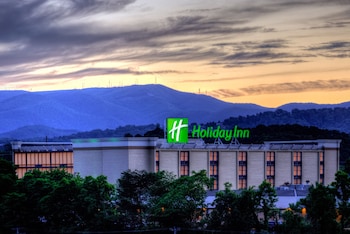 Holiday Inn Roanoke-Tanglewood-Rt 419&i581 by IHG