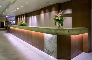 Reception - DoubleTree by Hilton Omaha Downtown (Omaha)