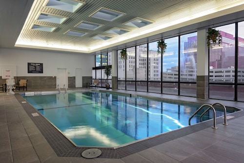 DoubleTree by Hilton Omaha Downtown