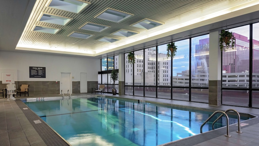 DoubleTree by Hilton Omaha Downtown