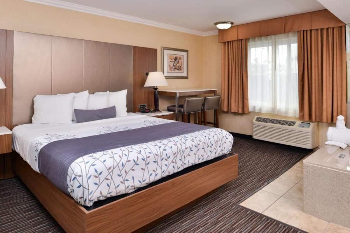 In-room safe, desk, laptop workspace, iron/ironing board