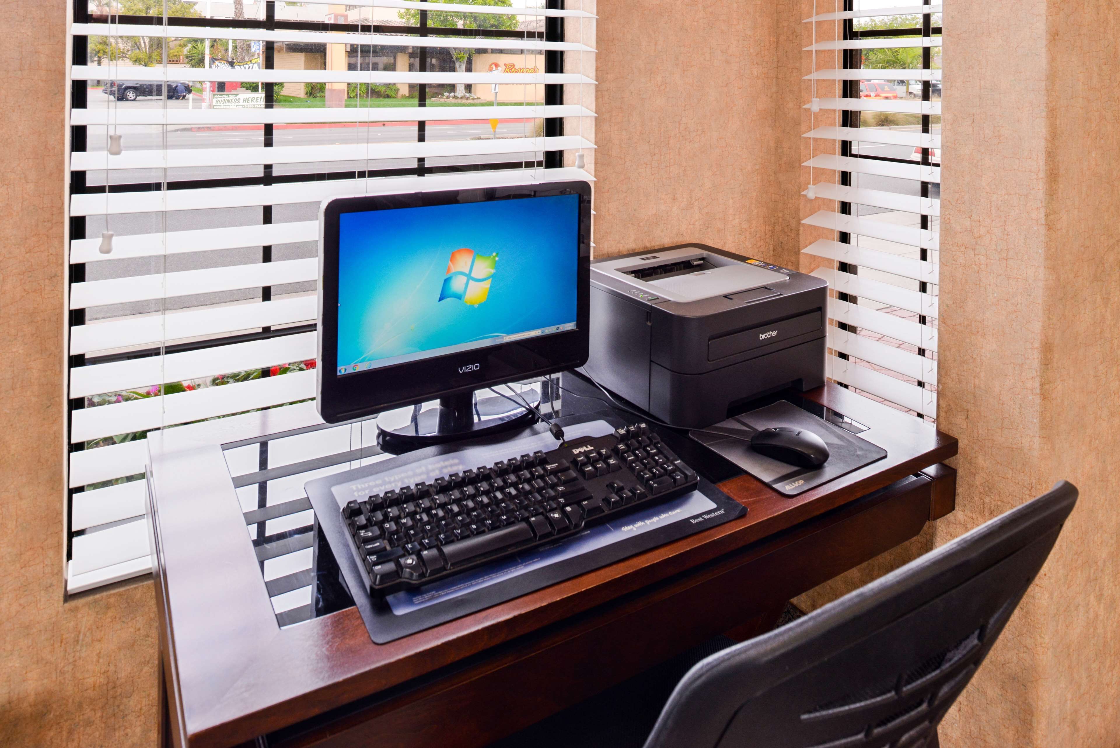 Photo - Best Western Airpark Hotel - Los Angeles LAX Airport