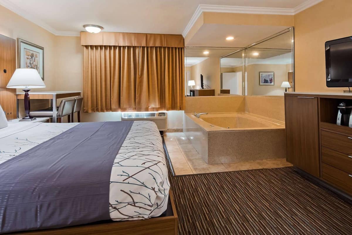 In-room safe, desk, laptop workspace, iron/ironing board